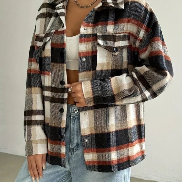 Relaxed Fit Plaid‎ Snap Down Shirt - Picture 3 of 5